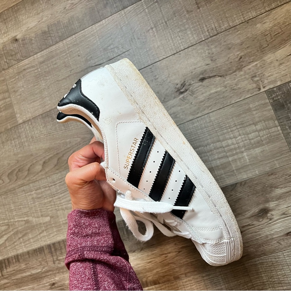 Adidas superstar shoes - Picture 5 of 10